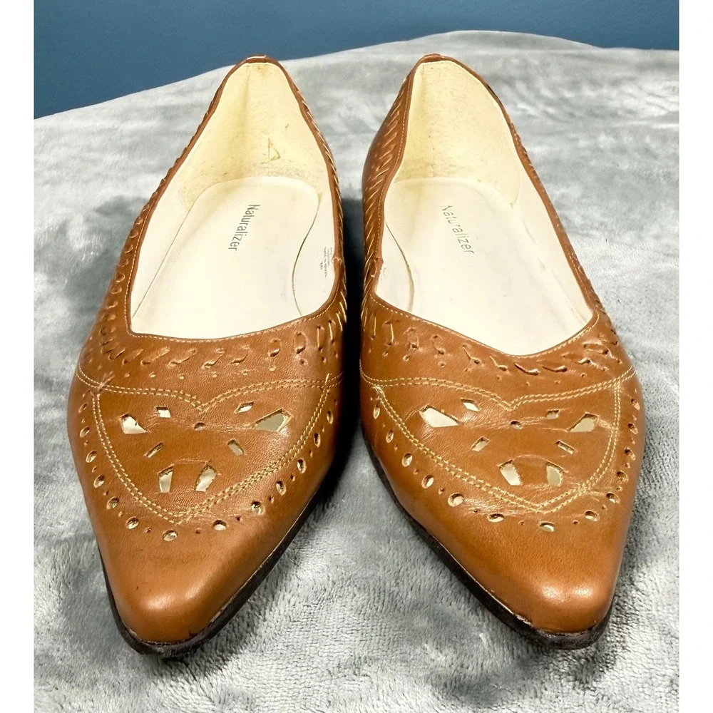 Naturalizer Festival Flats Womens 8 W Brown Leather Cutout Pointed Toe